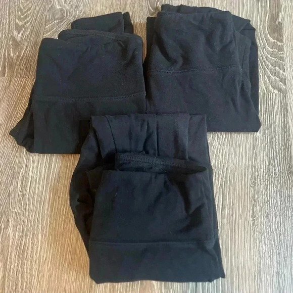 Garage Women’s Leggings. 3 pairs Size Small - Picture 2 of 3